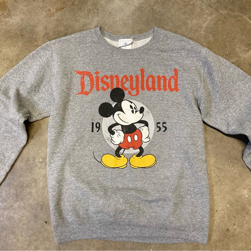 DISNEY Classic Vintage Inspired 1955 Mickey Mouse Gray Crewneck Size S